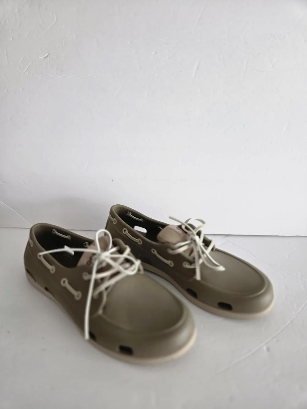 NWOT CROCS Khaki  Rubber Boat Shoe  Slip-On Sz.7 Mens
